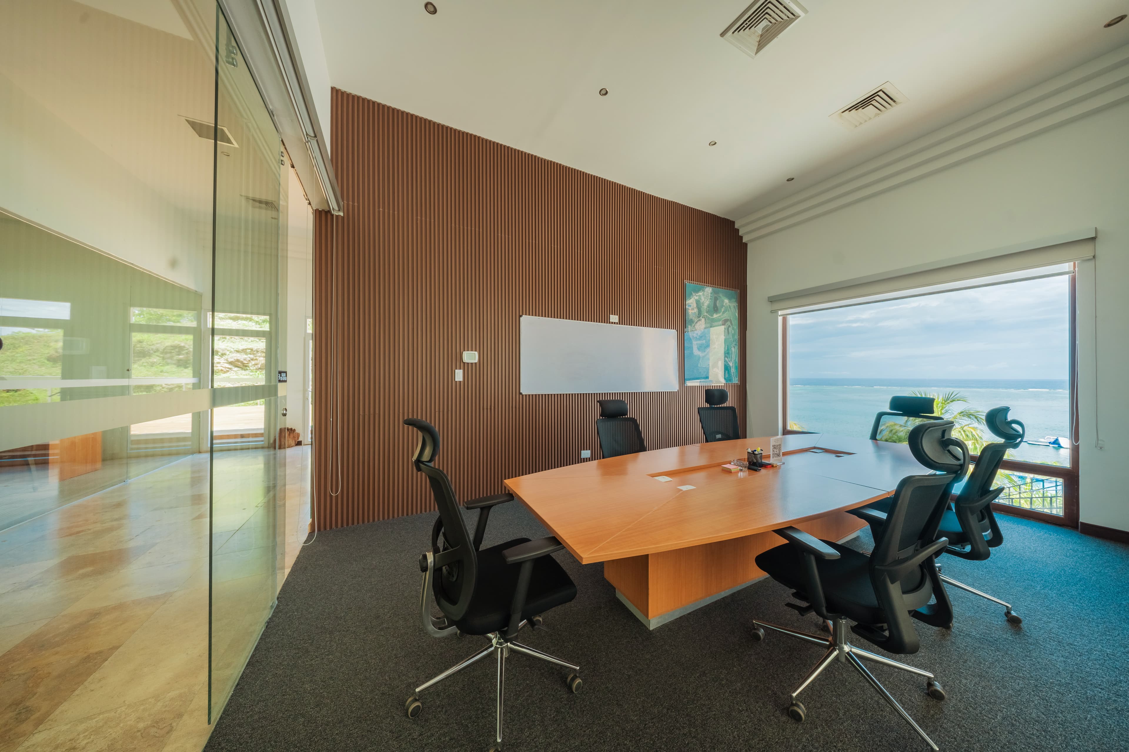 Beach Club Offices - Image 3