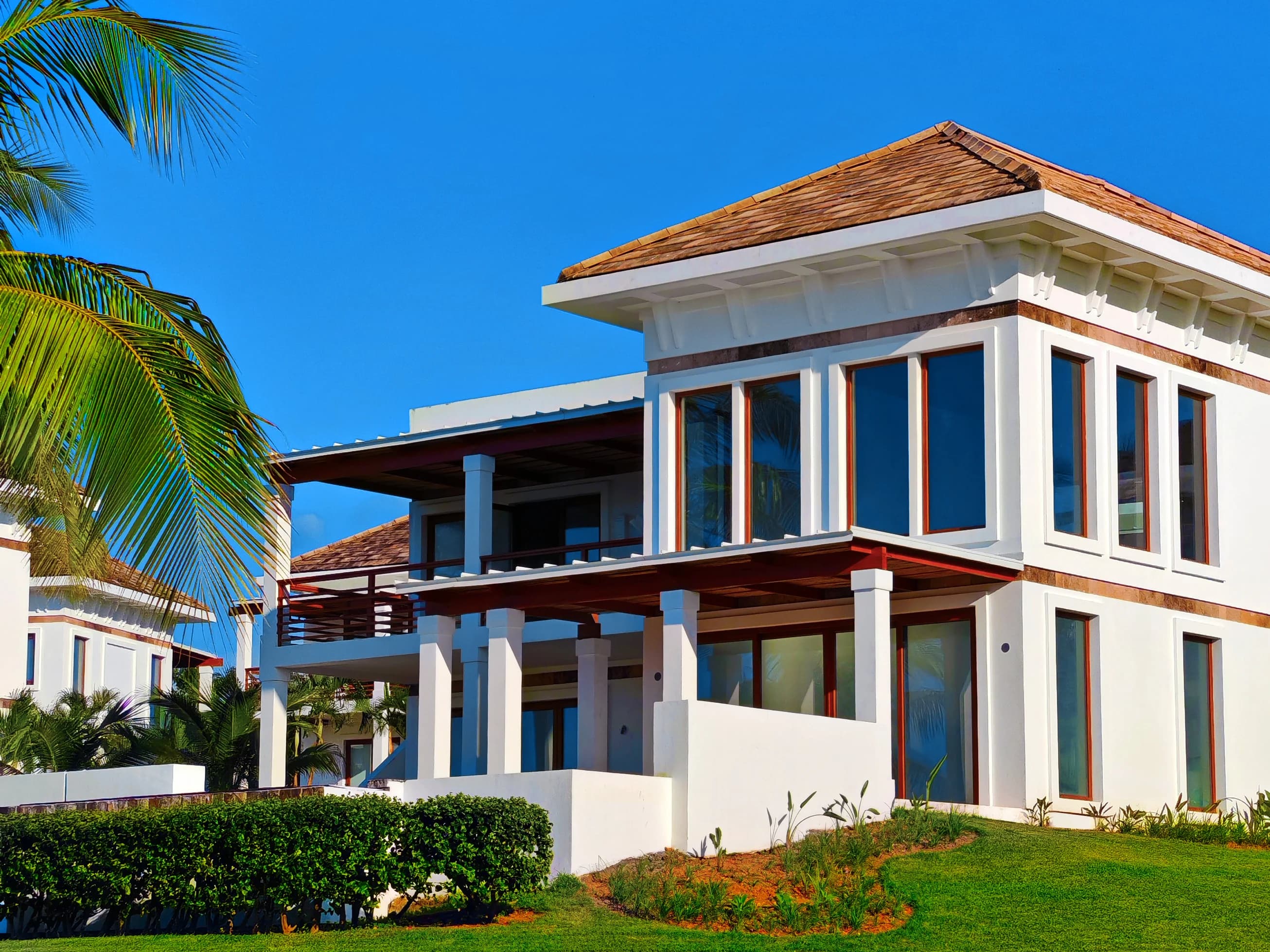 Luxury 5-bedroom villa at Las Verandas Roatan